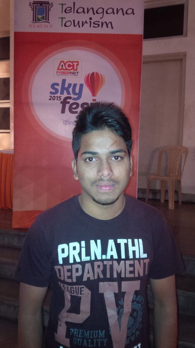 MovieMuthyam's tweet photo. Always looks elder than what I was😅
#16Me https://t.co/UqyxSAQOGg