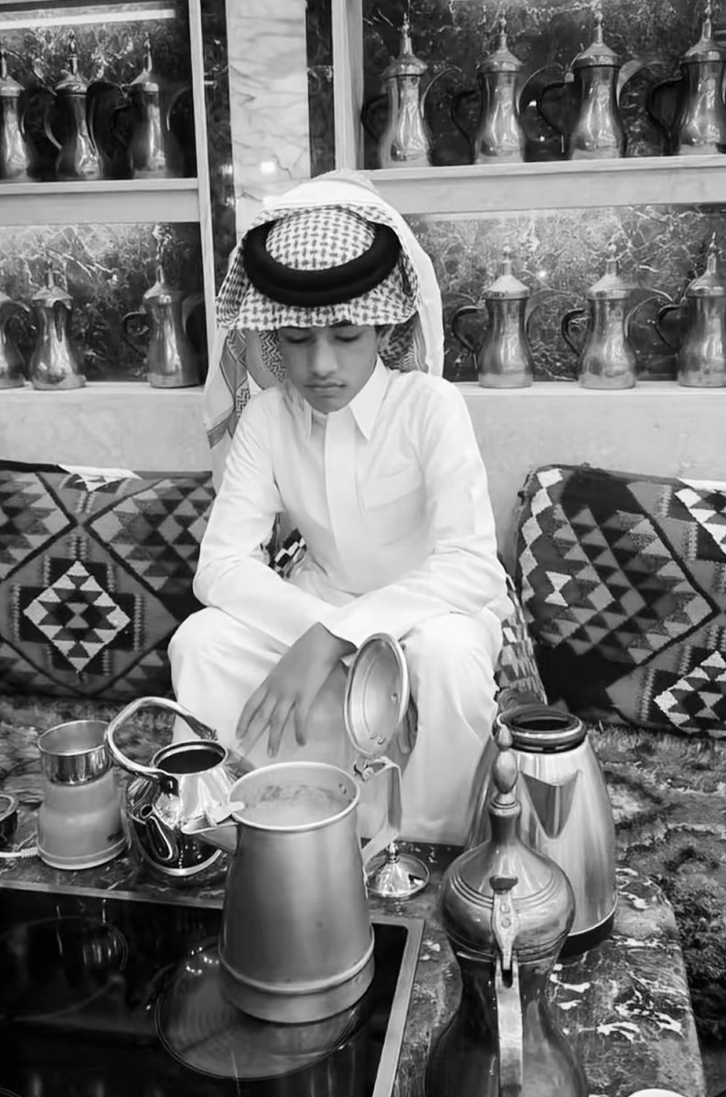 u5obs's tweet photo. فيك المراجل مالها حدود 
وقياس أعدها لكن ما أحصي عددها

قوي باس وطيب راس وفخر 
ساس تجمعت بك يوم غيرك فقدها ...

 #احمد_قزيع_السهلي https://t.co/UIHPvuNjfH