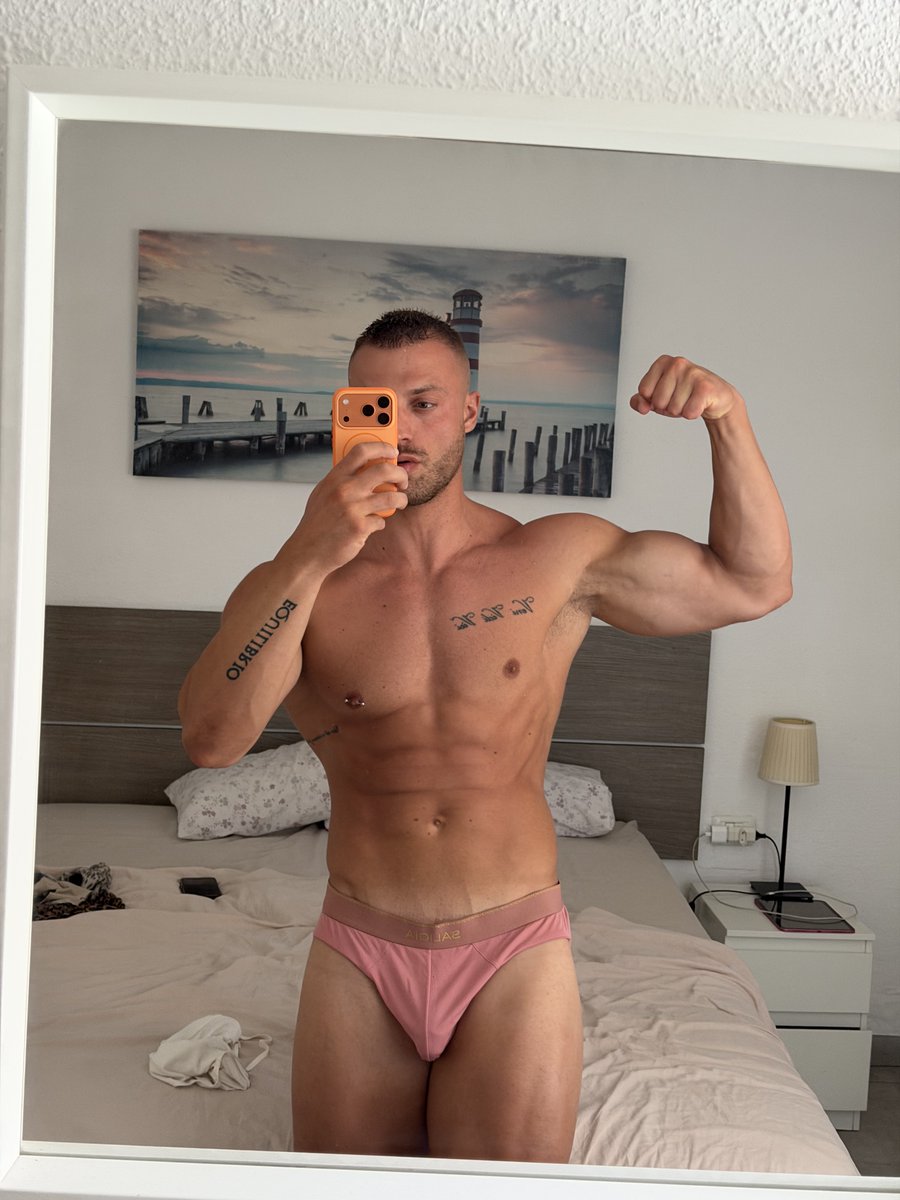 Aledec_private's tweet photo. new here, ready to conquer🔥 https://t.co/zinWHLaKVN