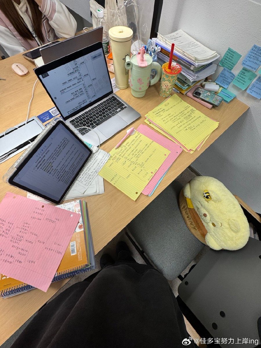 lok12964780's tweet photo. Hitting my third week at the new job! Learning the team’s workflow, grabbing coffee with a colleague, and already feeling more settled—small wins make busy weekdays so much nicer. https://t.co/KdxicxjOTM