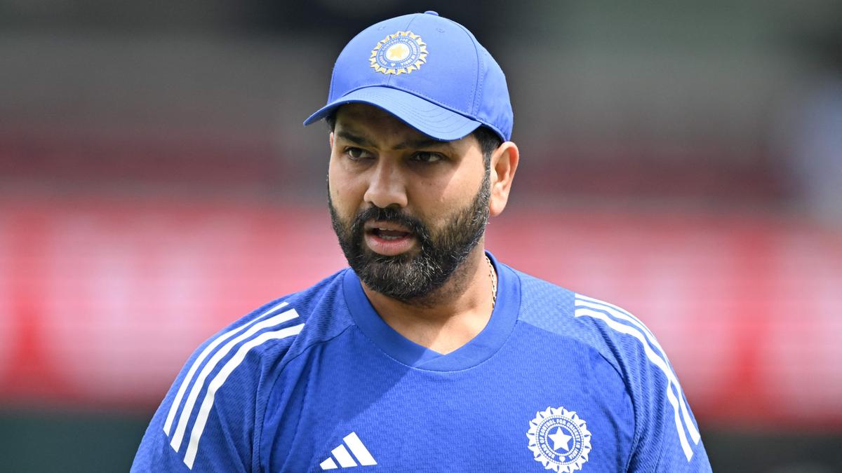 IS_Netwrk29's tweet photo. 🚨 GAUTAM GAMBHIR ON ROHIT SHARMA FUTURE IN ODI WC 🚨 

Q: Is Rohit Sharma having fitness issues? Aren't you keeping Rohit Sharma in your plans for the ODI World Cup?

Gautam Gambhir Said 🗣️: "Please don't talk nonsense like this. What makes you think that Rohit Sharma has any fitness issues? Rohit Sharma is a very important player for us, especially with the ODI World Cup in mind. There is absolutely no question of dropping him."