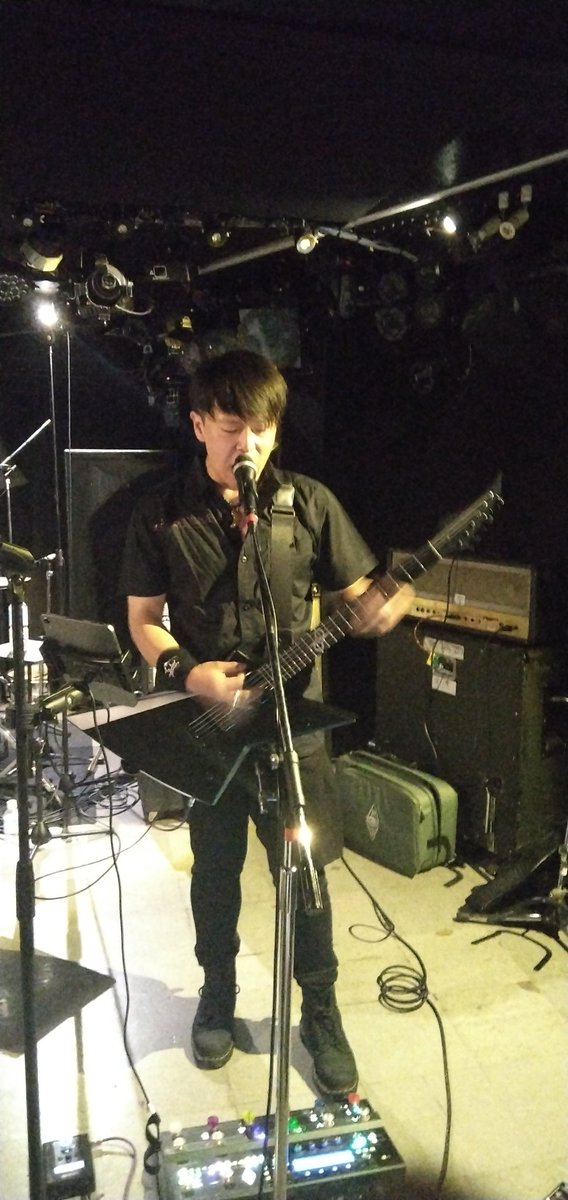 kojitamago58's tweet photo. #AkashA
昨日はAkashAのライブに行ってきた‼️物販で戦利品ゲットしました‼️やち誇りと惜別聞けて楽しかったよ〜☺️ https://t.co/B6JByayi9c