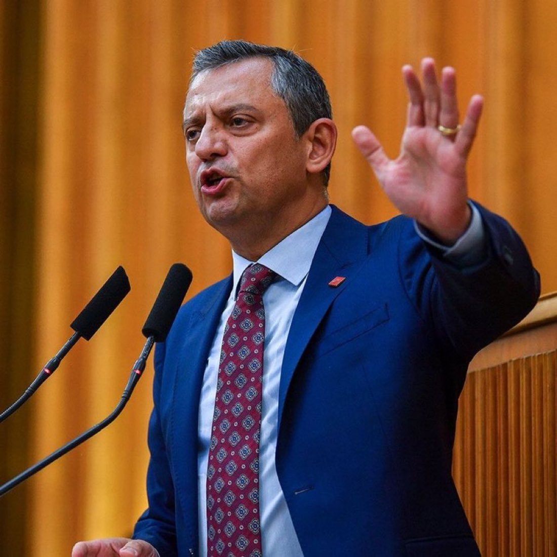 metropolmedya_'s tweet photo. Özgür Özel:

“Biz Erdoğan rejimini değiştireceğimiz için birilerinin uykularını kaçırdığımız için bize saldırılar başladı.” https://t.co/WHhOjYYD3S