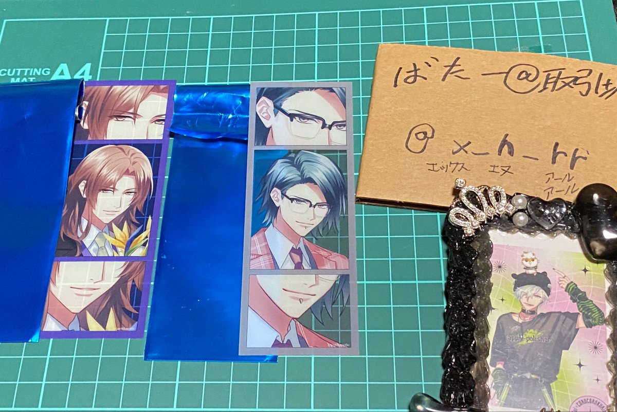 x_n_rr's tweet photo. 【交換/譲渡】dynamic chord ダイナミックコード ダイナー　

譲：画像の物
YORITO/城坂依都
TOKIHARU/英時明
YUU /黒谷優
SHINOMUNE/諏宮 篠宗
Kuro/黒沢忍

求：同異種
Toi/音石夕星
King/香椎玲音
UK/青井有紀

or  定価＋送料

過去グッズなども可能ですのでおきがるに一度ご相談ください！ https://t.co/xExk3xzRgS