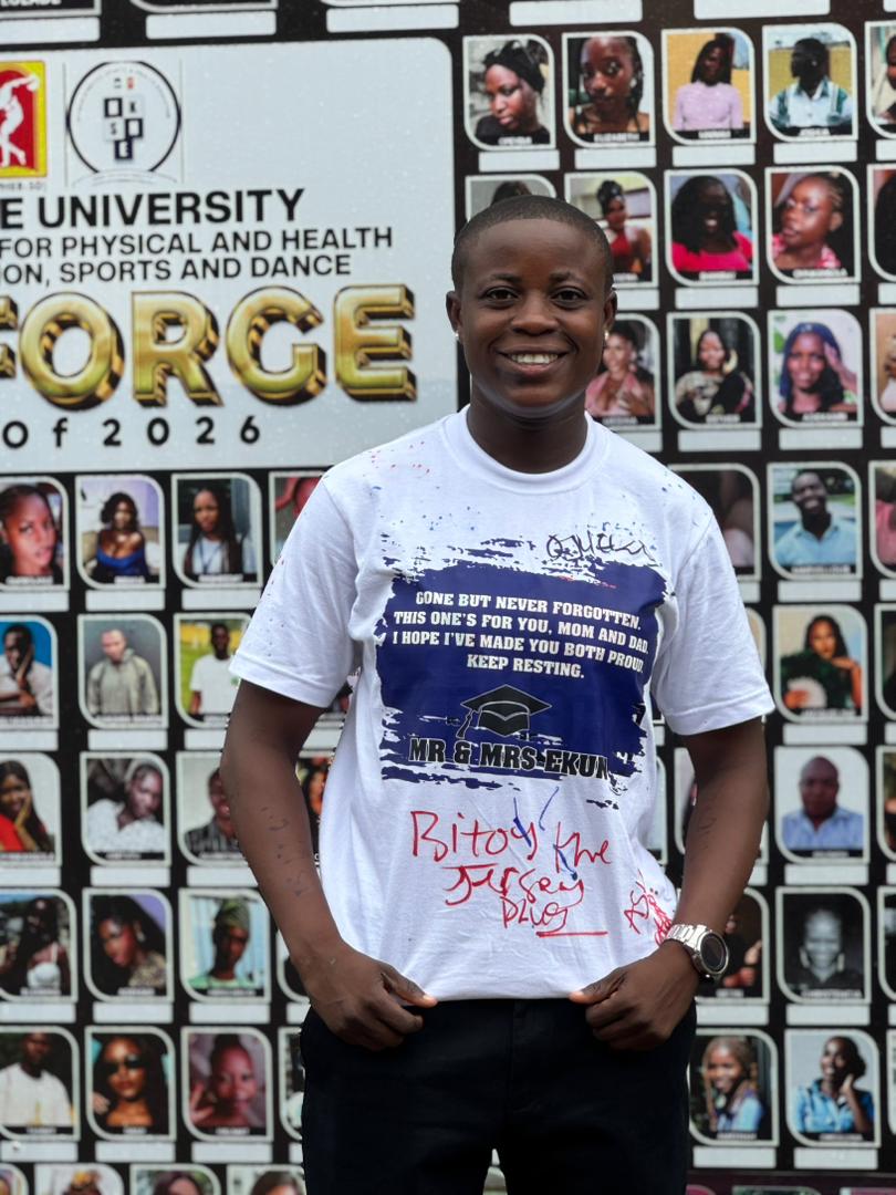 folashade_ekun's tweet photo. Alhamdulilahi For The Journey 🙏
5years in Lasu is really something 🥰😇
Gone but never forgotten, This one's for you, Mom and Dad.
I hope I've made you proud 💥💯
Rest in peace Mr & Mrs Ekun 🥺💔
Class of 26 🎓
#classof26 #grateful #Ekunstandard #Lasu https://t.co/tFFc9J2qsg