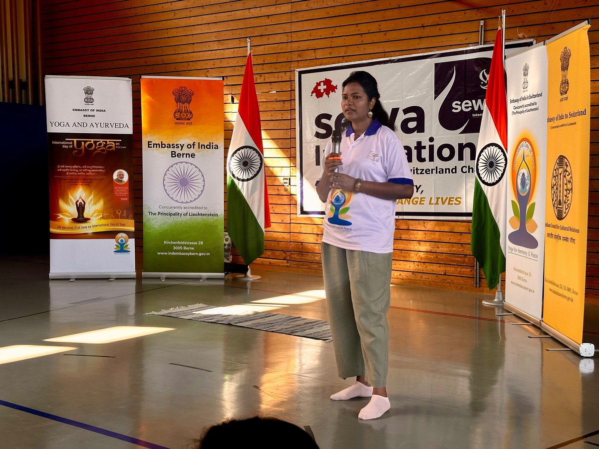 IndiainSwiss's tweet photo. The @IndiainSwiss’s #Yoga journey across 🇨🇭 continued in #Zug with the 12th #InternationalDayofYoga2026 celebrations, organised in collaboration with SEWA Europe and Heartfulness Switzerland.
With participation from the 🇮🇳 diaspora, yoga enthusiasts & community members, the event reflected the growing global embrace of 🇮🇳’s timeless gift of #Yoga as a way of life.
#IDY2026 #YogaforHealthyAgeing #IDY2026inSwitzerland
@MEAIndia @DrSJaishankar @moayush @IndianDiplomacy @PMOIndia
