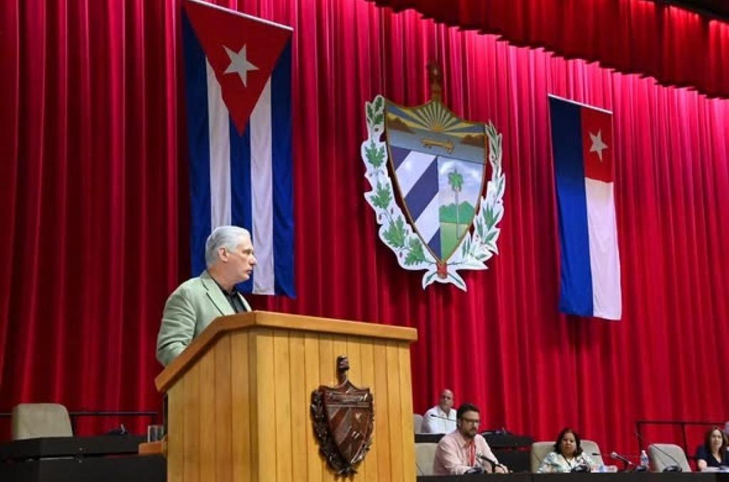 JHGcasanova's tweet photo. Díaz-Canel: «Nuestra amada #Cuba vive las horas más difíciles de este siglo y tenemos la histórica responsabilidad de salvarla»
#LatirAvileño #SinPerderUnDía #LatiendoConFidel @AlfreMene37409 @DiazCanelB @DrRobertoMOjeda @PartidoPCC https://t.co/6Ybh17slLB