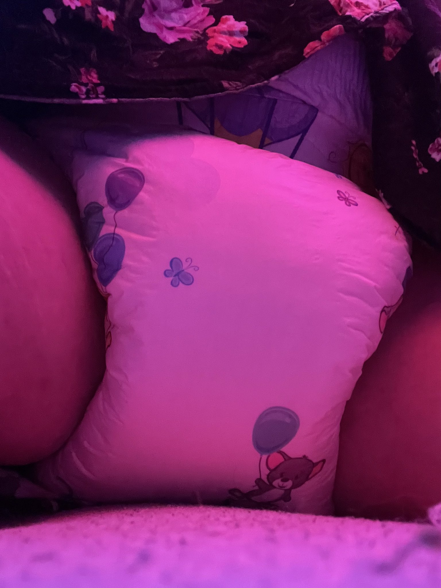3 pic. Barrage of diaper pictures! /\____/\ {👁️👅👁️} #abdl https://t.co/vEL56gry8M