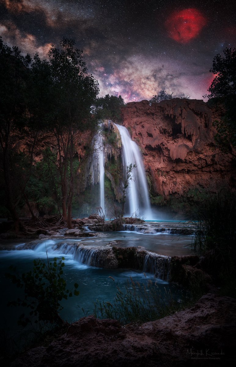 MKiczenski's tweet photo. Havasu falls. A life altering place.  A place where the soul feels free.  Free to be.  Free from the confinement of reality. 
#astrophotography #milkyway #arizona #havasufalls @earthskyscience https://t.co/P8vLezTYVq