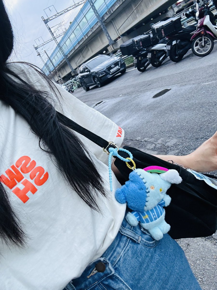 PaShweyee86467's tweet photo. At 5AM , I'm going to meet Sky. See you soon my love ☁️🩵

#skywongravee https://t.co/WDPr5UwjQZ