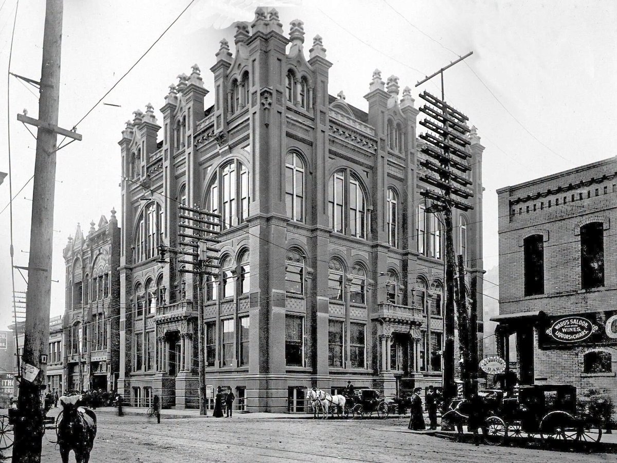 EastDallasMike's tweet photo. This 1890 photo shows two important civic structures. At the northwest corner of Commerce and Akard is A.B. Bristol's 1889 City Hall. To its right is the after-hours city hall -- Ward's Saloon where deal-making occurred nightly in its upstairs parlor. https://t.co/PG9eQJzshA
