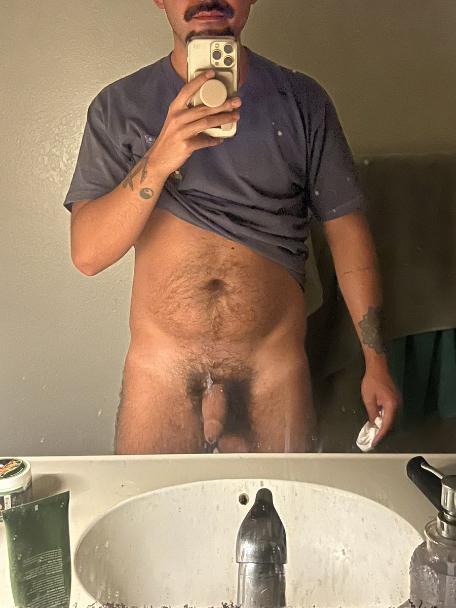 jayott69's tweet photo. need a cleanup crew.  any volunteers? https://t.co/DEiJxxAVyz