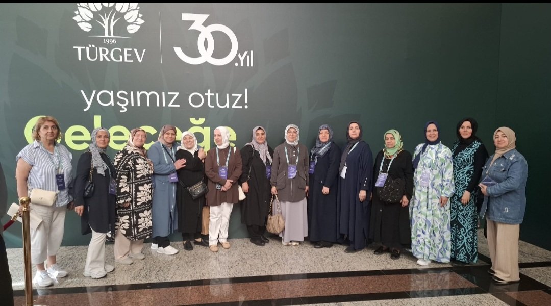 NurdanOzavc's tweet photo. Teşkilat mensuplarımız ile birlikte, TÜRGEV’in 30. Kuruluş Yıl Dönümü Programı’na katılım sağladık.
Genel Başkanımız ve Cumhurbaşkanımız Sayın @RTErdogan’ın hitaplarını dinledik. 

 @salihademirer
@AKKadinSisli
@Haticeyucel2023 https://t.co/NFsae68C00