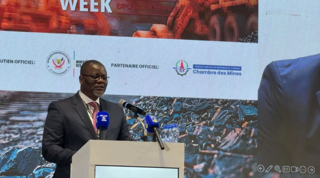 zolanews_net's tweet photo. DRC Mining Week 2026 : la FEC plaide pour un climat des affaires stable afin de transformer le potentiel minier congolais en prospérité durable
https://t.co/ZO8h64jgkA
Contactez notre rédaction au : +243 894683513
#DRCMiningWeek2026 #Partenariat #Renforcement #Mine #Minerai #RDC @FECRDC