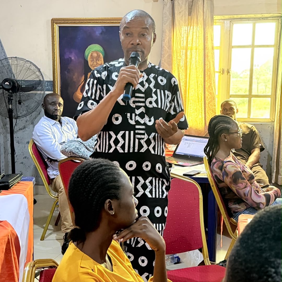 muriel_mafico's tweet photo. 📍#Ebonyi 🇳🇬

From Policy to implementation. 

#Ebonyi, takes important steps to develop State #Youth #Policy Action Plan, turning vision into concrete actions. 
 
With support from @UNFPANigeria and partners Ebonyi is poised to have stronger youth programs, better opportunities for to invest in youth. 

#youthleadingchange