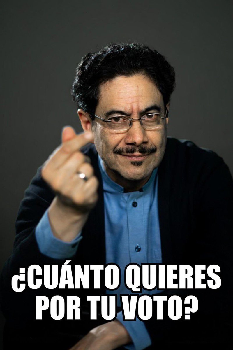 ghitis's tweet photo. ¿Qué es lo que parece ese ademán? https://t.co/hnVXUb3MmU