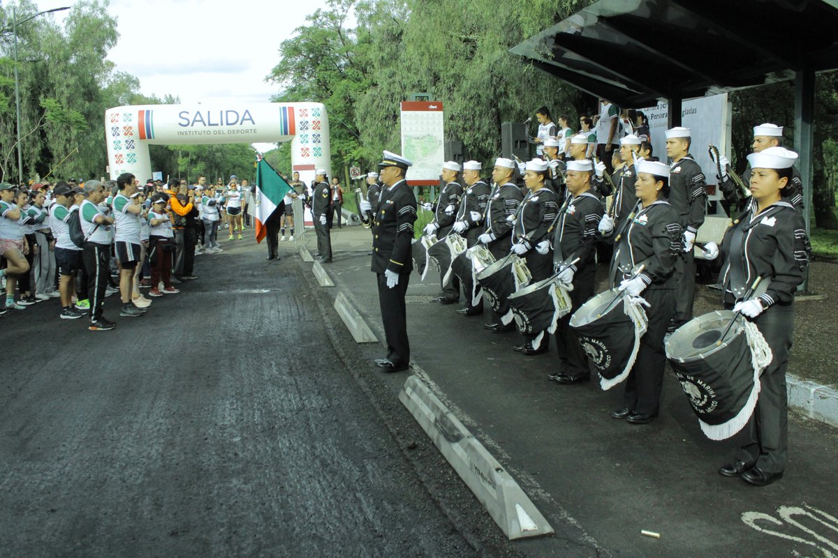 comar_sg's tweet photo. 1/5 
Hoy 20 de junio, en el marco de las actividades conmemorativas por el “Día Mundial de las Personas Refugiadas”, se llevó a cabo la 2da. Carrera 5k y Caminata 3k 2026 en #CDMX organizada por #COMAR en coord con @CGAMHCDMX @ChapultepecCDMX  @CdmxPilares #PontePila @DeporteCDMX https://t.co/yHmNDB1yi9