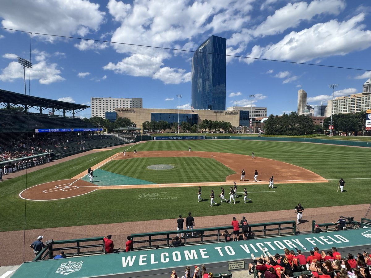 BbalEvv's tweet photo. At Victory Field…

2A State Championship ⚾️

Mater Dei Wildcats (29-3) vs Bluffton Tigers (19-10) 

Wildcats send Big Cole Breeden (8-1 1.62) to the bump.

A venue truly worthy of a Title Game 

Updates right here ⬇️ https://t.co/90LKO8IDh6