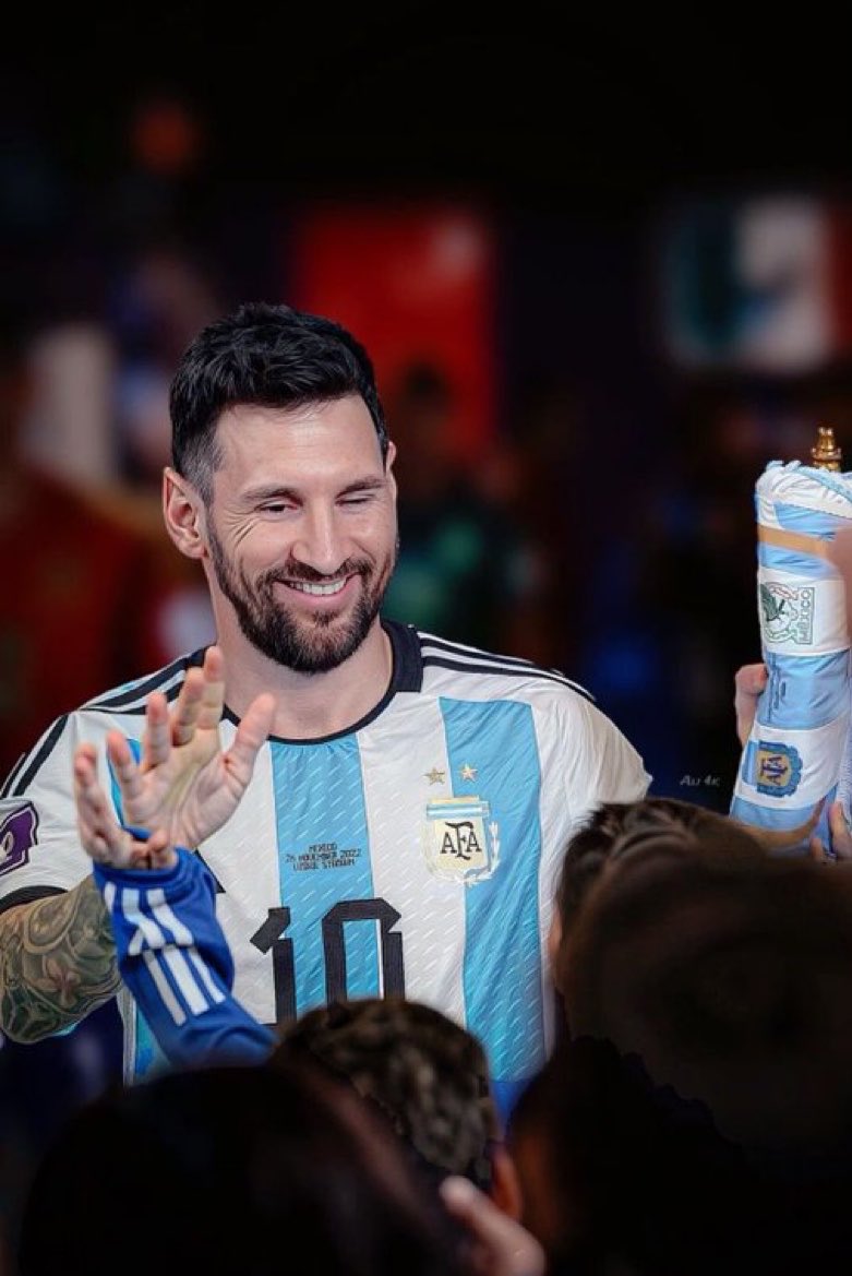 Joshua__Ubeku's tweet photo. If you see this on your timeline, you are a Messi fan and we are winning the World Cup! https://t.co/551E459So5