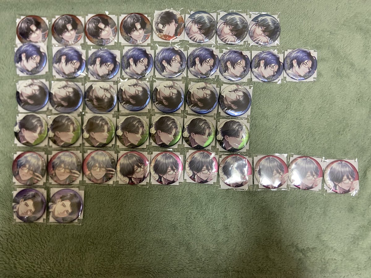 yomiyakouya6910's tweet photo. [交換譲渡]
ブレマイ 2周年 缶バッジ

皇坂、環野、節見、御門、相沢、在間、立科、神家

求)新名、恩田、●祠堂
異種:新名、恩田
定価+送料

譲渡
画像2の黒(→無くなり次第白→過去グッズ)を同額お迎え可能な方

交換
●と異種は画像2とのみ
画像1は基本求白とのみ

本日14:30頃～大阪なんば手渡し可 https://t.co/JYCEjN3MiR