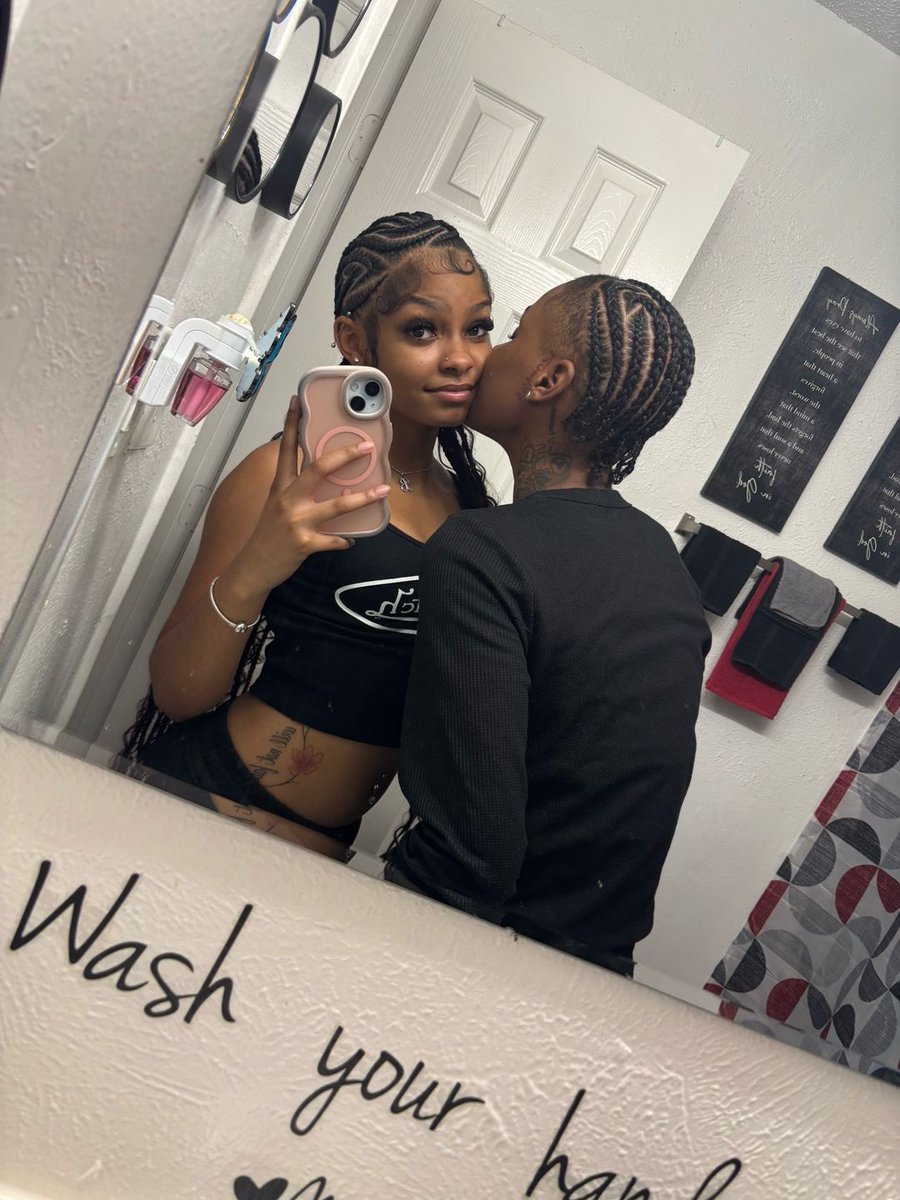 BriiBriiskii's tweet photo. #wlw #htx 🫦 https://t.co/PzTELnRVgi