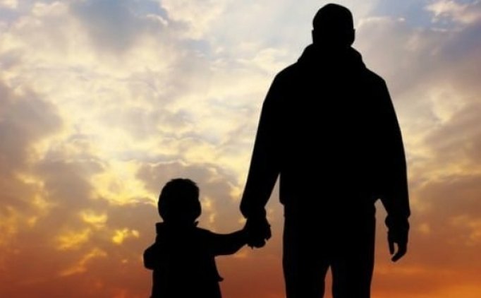 meozcinar's tweet photo. Başta Rahmana kavuşan babalarımızın  taksiratlarını Rabbim af eylesin, mekanları cennet olsun,
Hasta yatağında yatan Babalarımıza da Rabbimden acil şifa vermesin  diler,
Babalar gününüzü kutlar,sağlıklı ve sıhhatli  yaşamlar dilerim.

#Babalargunukutluolsun https://t.co/M3J599M9pT