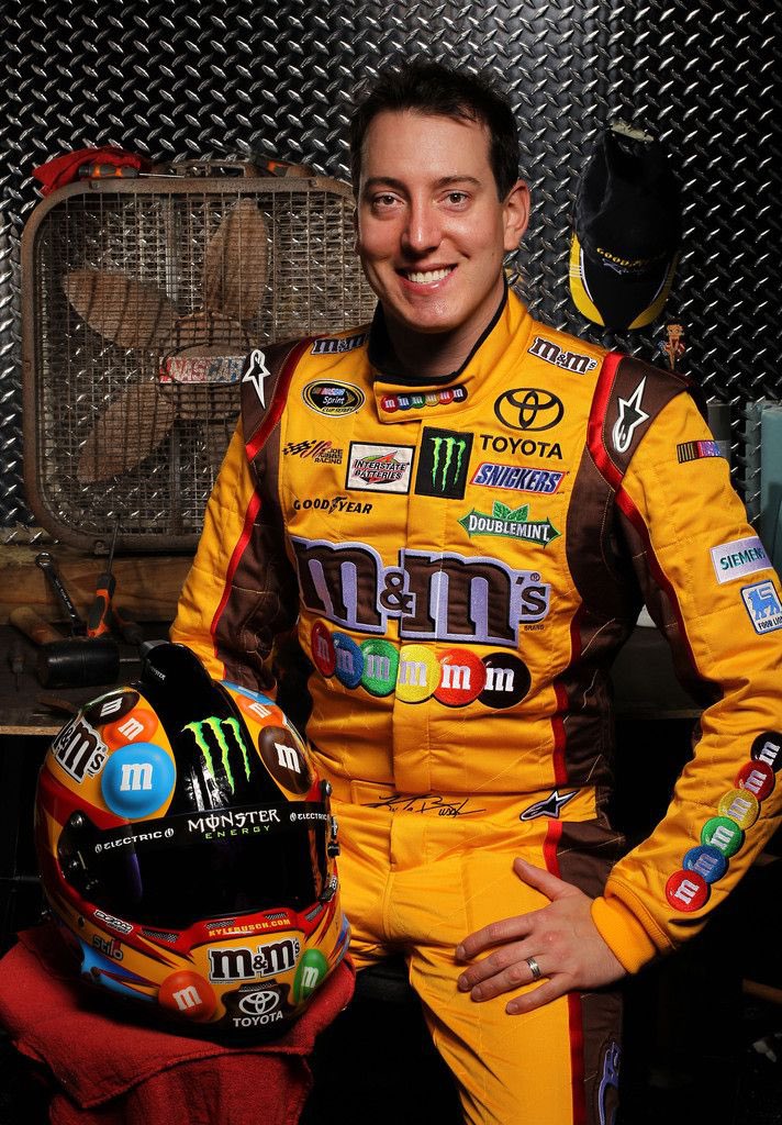 AndrewBeYappin's tweet photo. This man is the sole reason for my addiction to Peanut M&amp;M’s.

Truly one of the most iconic sponsor/driver pairings we’ve had. https://t.co/PaZ4o9dwBQ