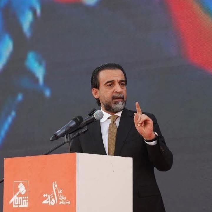 alimoohamaad's tweet photo. عهد الولاء باقٍ  معك وبك نرى المستقبل مشرقاً وآمناً.
دمت لنا فخراً وقائداً وسنداً، نسير خلف قيادتك الحكيمة نحو القمة.
ك https://t.co/nZ4VOKAXSO