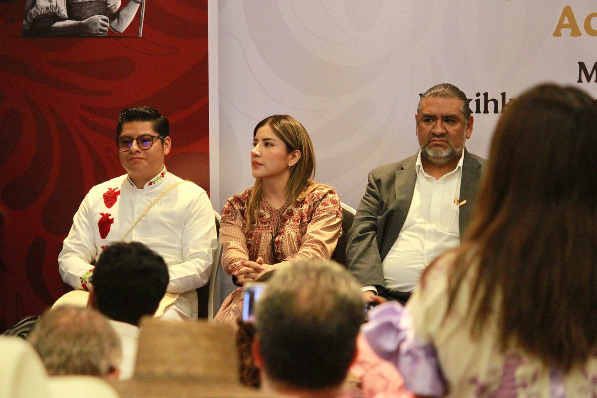 NatyJimenezOax's tweet photo. Es un honor participar en el Consejo Nacional de Pueblos Indígenas donde se presenta la Propuesta de Iniciativa de Ley General de Derechos de los Pueblos Indígenas y Afromexicanos, el texto normativo, revisado y aprobado, que será analizado por representantes de todo México. https://t.co/gFeKEzfmKH
