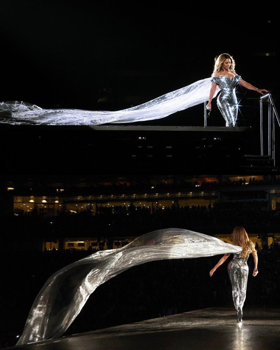 Jonathzn's tweet photo. This Beyoncé outfit is just mesmerising https://t.co/eOhHALWBr2