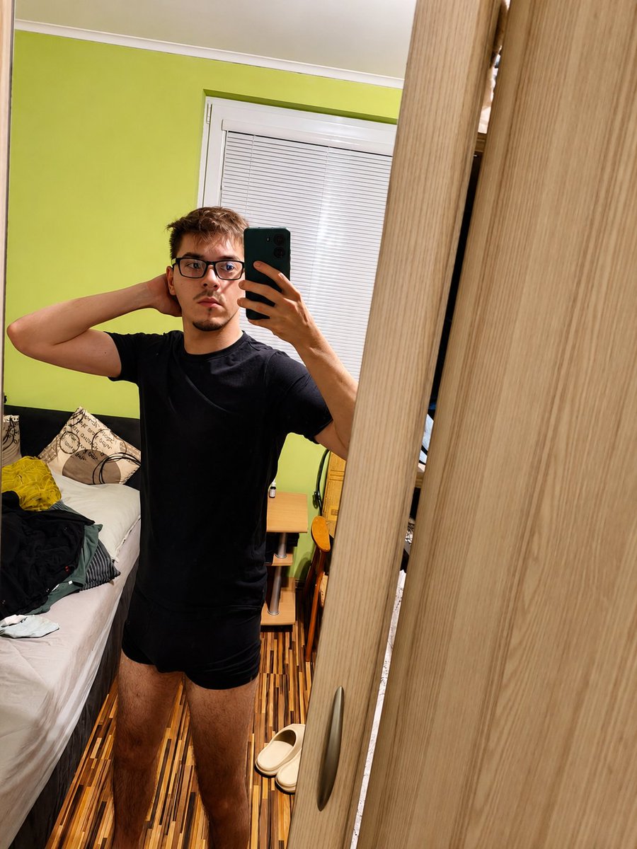 LacasaKM's tweet photo. Ready for bed 🥱 good night 😴❤️🙏 https://t.co/p0Y0ajkL5T