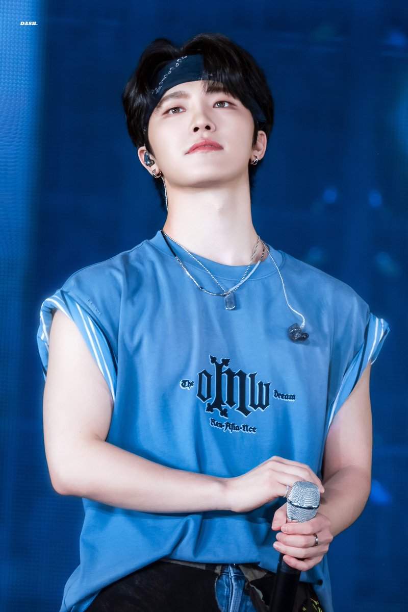 DashForDino211's tweet photo. 260620 CARATLAND D1
+
#디노 #DINO #이찬 #ディノ
#세븐틴 #SEVENTEEN
@pledis_17 https://t.co/sHZDXIWUzf