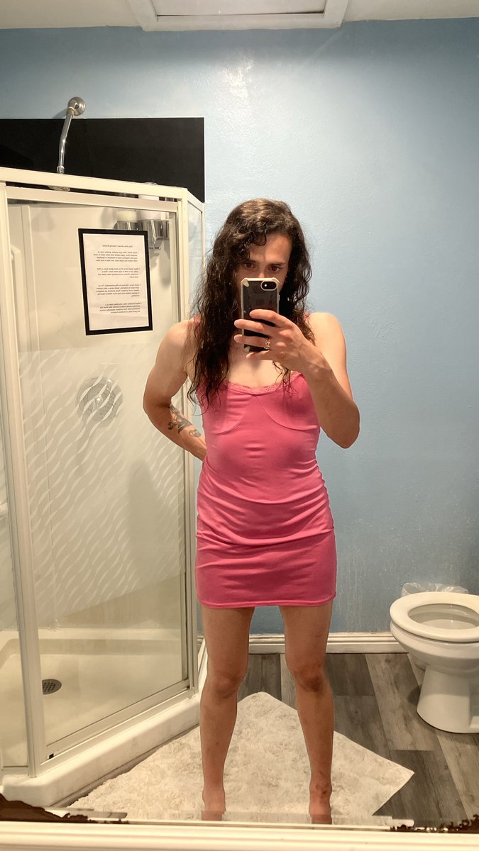 Giselgem's tweet photo. @whynotdarling_ OMG, what about a trans girl tho?! Like BEST of BOTH worlds, serving cunt &amp; girlcock😛!! 🔥🔥 https://t.co/miHeteTjTJ