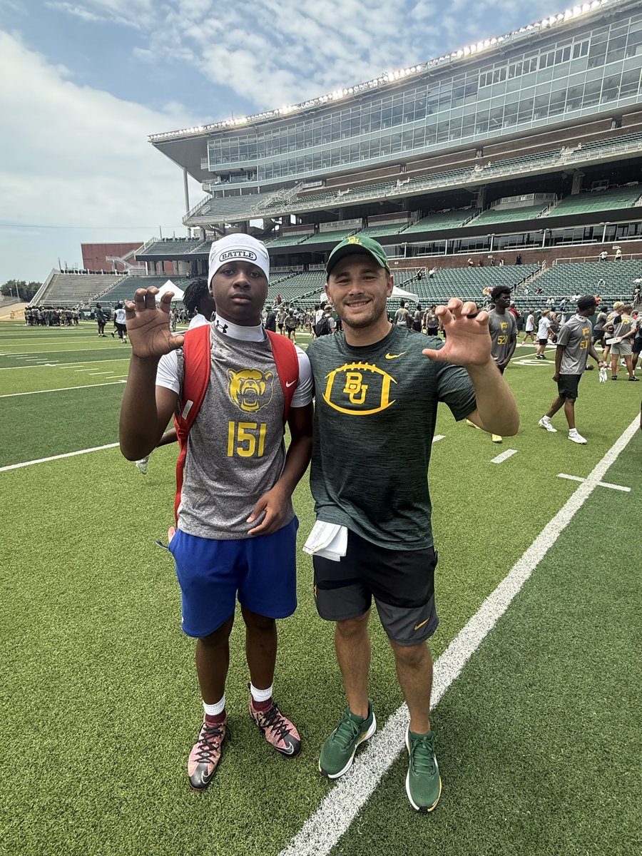 Devin11Jones's tweet photo. Had a great day at @BUFootball camp today, Thank you @CoachBoEls for the technique and knowledge poured in to me Go Bears!

@Coach_DeLay https://t.co/nW98Fn54Cj