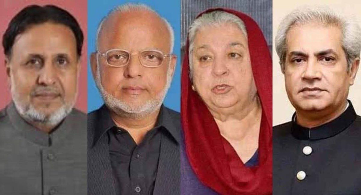 SaifSolicitor's tweet photo. 🚨ان کو دیکھ کر زرتاج عمر ایوب شیخ وقاص کو شرم پھر بھی نہیں ائے گی جو ڈیل پر خود ساختہ روپوش ہے👇 https://t.co/LKkI22qOd2