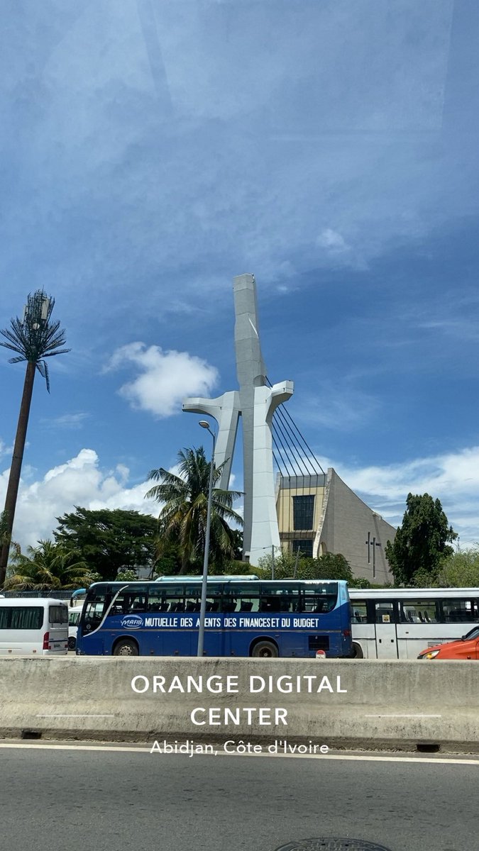 EdithOgbuagu's tweet photo. This is the 5th country I have visited! Say hello to Côte d’Ivoire!🇨🇮

The people of this country are the most pleasant I have met in my life!
Beautiful country, amazing people!

What a country!

Frame 1 &amp; 3: Yamoussoukro🇨🇮
Frame 2: Bassam🇨🇮
Frame 4: Abidjan🇨🇮 https://t.co/U98Ex6Sq44