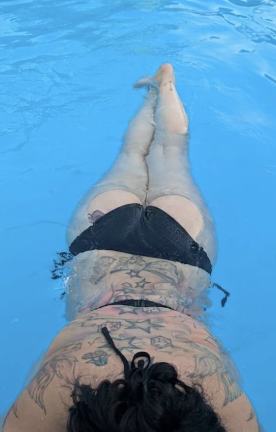 lexidarkaura's tweet photo. Dein Wille endet dort, wo meiner beginnt.  

Ich erwarte Respekt und Disziplin.
Ich bin die Ablenkung, die du nicht abschütteln kannst.

#findom #financialdomination #control #devotion #blackmail #Blackmailing #bm #cashdom #cashgo #cashslaves #cockcage #feet #FinDom #findomaddict #findomcash #findomdom #findomgoddess #findomgodess #finsub #geldherrin #geldsklave #Herrin #leather #leder #melk #paypigsz #rt #Sklave #zahlsex #Zahlsklaven #techdom #kidslox #PayPig #MoneySlave #Tribute #GoodBoy #Gehorsam