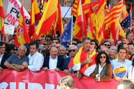 DavidGR1714's tweet photo. Es molt preocupant que un militant de base del partit d' Orriols tingui un passat espanyolista , pero que tingui passat present i futur espanyolista el president investit per ER cap problema https://t.co/FaqarGGw20