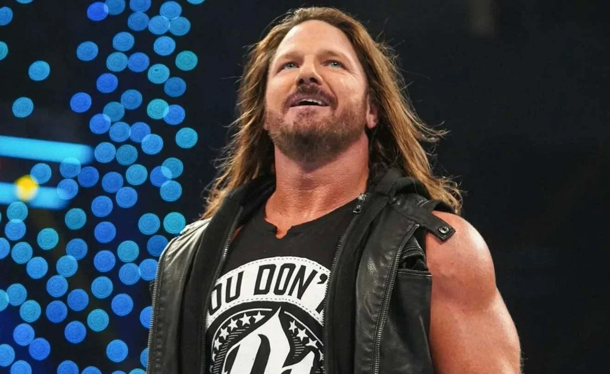 Fightful's tweet photo. AJ Styles calls Kendal Grey the Chad Gable of the women.

“I was thinking about how good she was and how to describe her. She’s the Chad Gable of women. She has that kind of… because she was a wrestler. That was her background. It was a wrestler. Dude, the way she moves, I was like, that’s Chad Gable stuff. The only reason why I’m not comparing her and Chad to Kurt Angle because Chad Gable or Kurt Angle, it’s the same. I’ve wrestled both of them. I can tell you. It’s exactly the same. They have scary motors on them that they don’t get tired. The way that they move it’s just so fluid. I think Kendal has that same kind of movement to her.”

(@thep1podcast)