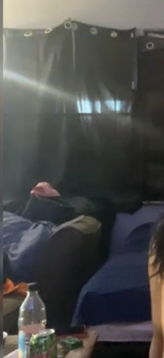 Bournejay1's tweet photo. Just look at the filthy ass shit hole where she filmed fucking the scum of the earth.  THATS what that poor child has to grow to learn was its mother. Sucking dick for heroin and onlyfans.  The family must be proud. https://t.co/OqUwJnA3TC
