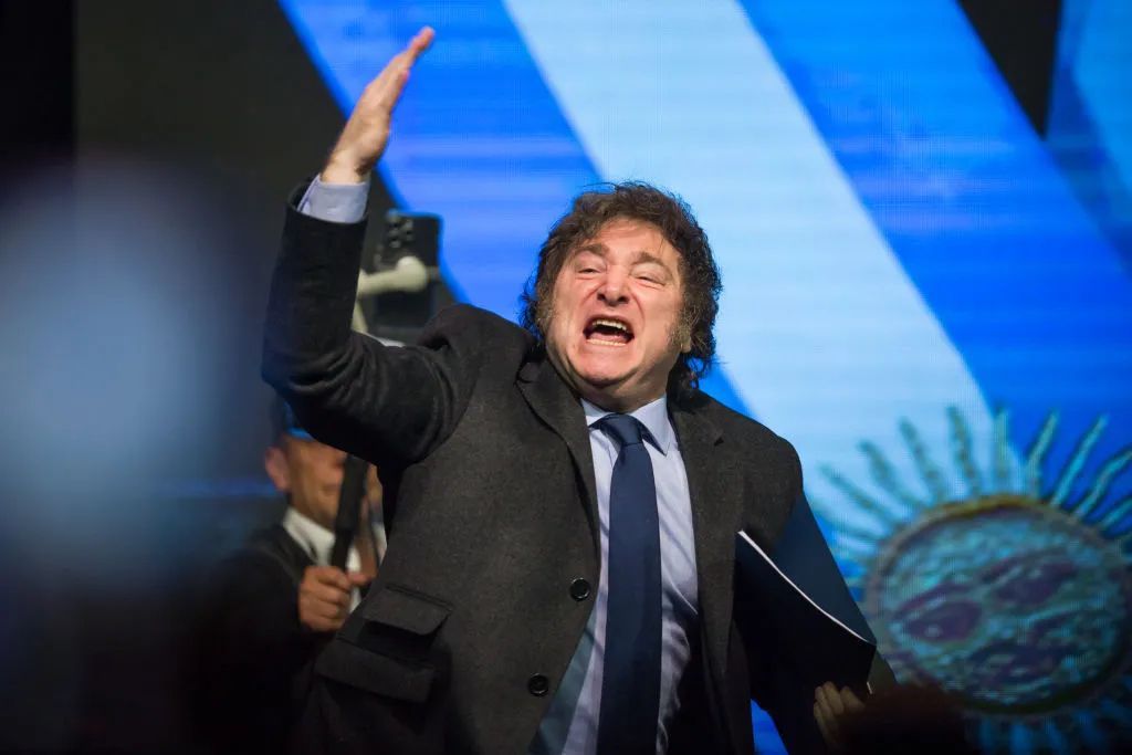 Mex_Libertario's tweet photo. La cura de #Milei: Argentina vuelve a la senda del triunfo a pesar de los profetas del desastre, por @SandroScoppa

Milei ha destrozado uno de los dogmas de Latinoamérica: la idea de que el Estado siempre es la solución, nunca la causa del mal.

Léalo acá: https://t.co/VSjZTZboCe https://t.co/6xZN2dDDPo