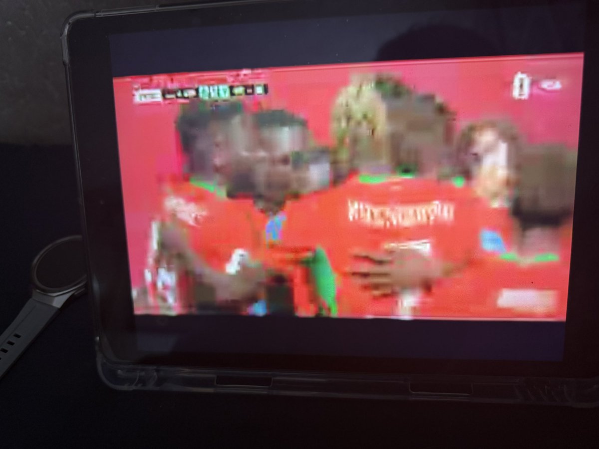 Davidu1901's tweet photo. Que pedo con eso @VIX , primero una calidad del asco y después sin verse nada? Para eso pedías que se comprara el pase del mundial?  Pésima experiencia. https://t.co/uEnIUkPzhc