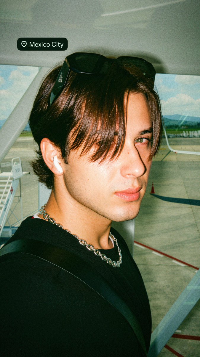 StbvBase's tweet photo. #ALEJANDRO stuns in Instagram Stories update

#SANTOSBRAVOS https://t.co/7WD9SZH7JO