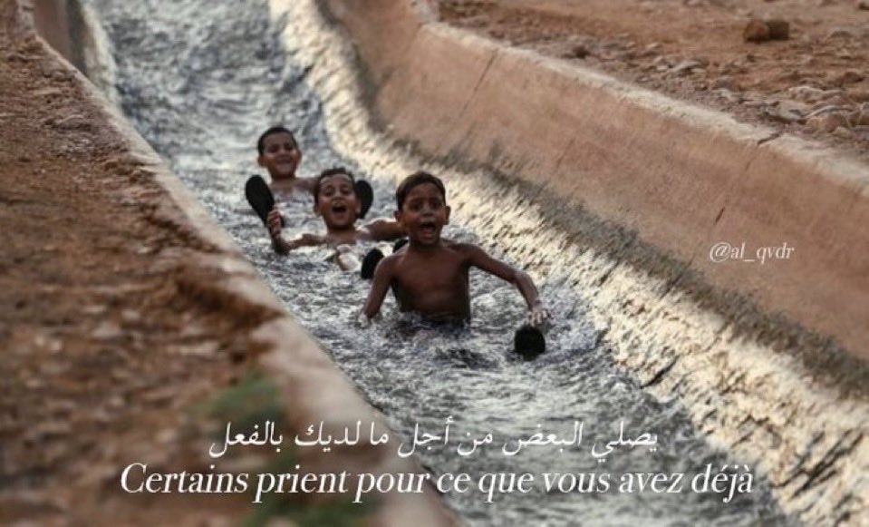 samet_800's tweet photo. Certains prient pour ce que vous avez déjà https://t.co/rZXapbI20K