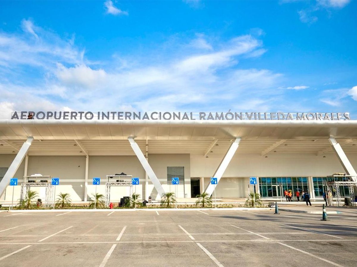 KvnDEX's tweet photo. @CesiaMejiaHN Siempre ha sido sin la X, estos zurditos dan lastima, además el aeropuerto se llama Villeda Morales no Xiomara Castro https://t.co/2CkNVJDZHr