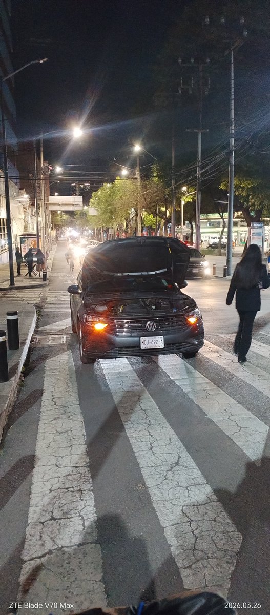 TacticEvil's tweet photo. @TettoJaiba @DimeFred2 La mayoría, no generalice, existen personas que nunca debieron tomar un automóvil, pero por qué tienen dinero para comprar auto y un plástico, creen que mágicamente serán civilizados.
Si eres oendejo como persona, lo serás en cualquier vehículo que uses. https://t.co/ZOl85bfzEO