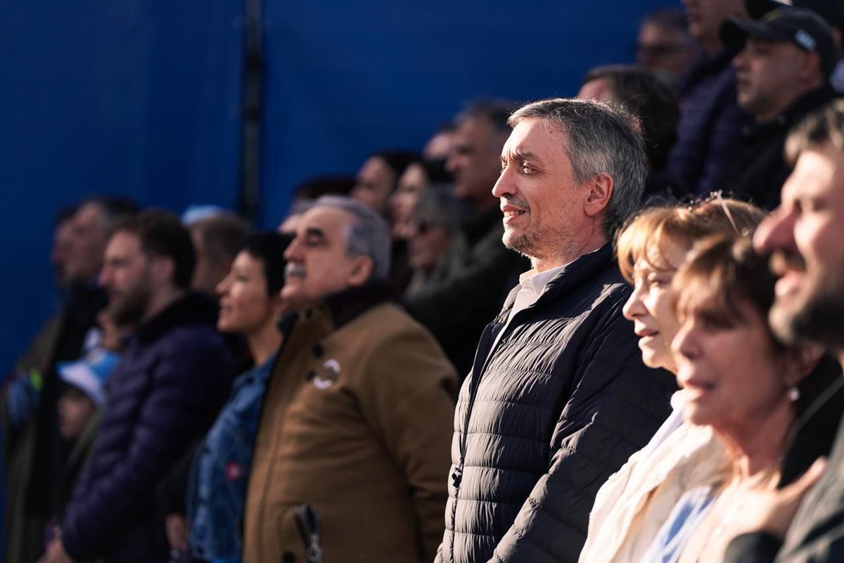 MaximoKFan's tweet photo. “Si alguno piensa que esa mujer que le dio 8 años a la Argentina desde la presidencia resta votos, quisiera que me expliquen esos supuestos compañeros si vamos a juntar votos siendo empleados de las mineras y petroleras en el Congreso nacional argentino.” Máximo Kirchner https://t.co/L8J2A0XfLR