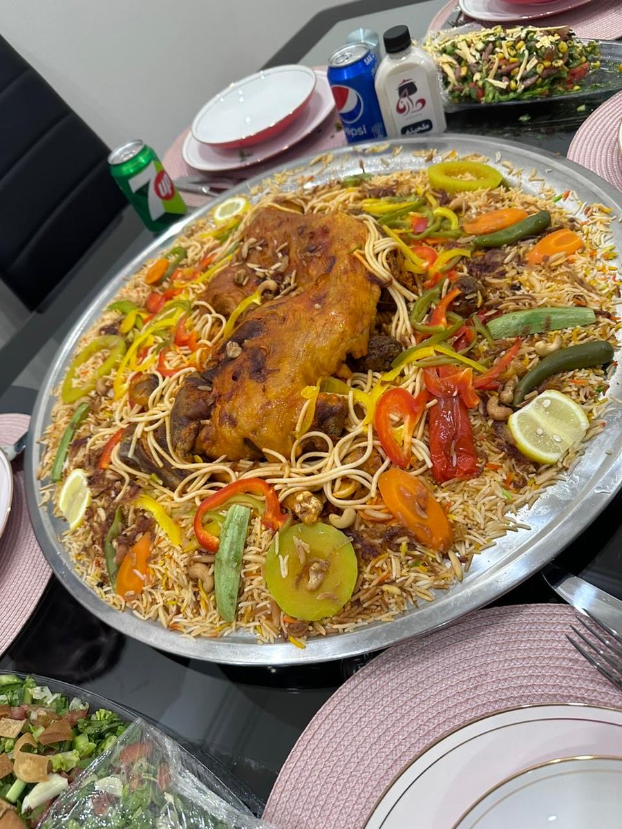 abc_10_20_30's tweet photo. @ask_riyadh1 الشغل النظيف والذبايح الطازجة عند مطبخ دارنا @DarnaKitchensa https://t.co/tPeDpgltTC