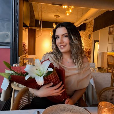 serifeeacar's tweet photo. #YeniProfilResmi https://t.co/CaDRYhjzSc