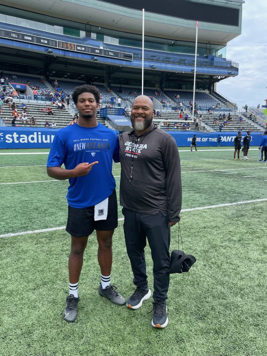 LamarthomasJr's tweet photo. Blessed to attend Georgia State football camp today! Stacking days &amp; getting better. D.A.T.E @DellMcGee @GeorgiaStateFB @24VHSFootball @shelton_felton @rkbarefield https://t.co/vWatDs9jlO